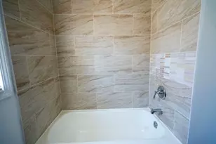 10046 S Perry Ave, Chicago, IL 60628 - Photo 9