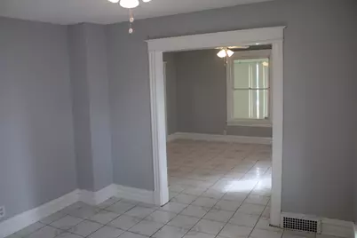 112 Washington Park, Waukegan, IL 60085 - Photo 9