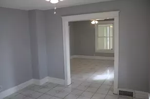 112 Washington Park, Waukegan, IL 60085 - Photo 9