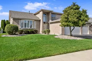 380 Providence Dr, Matteson, IL 60443 - Photo 3