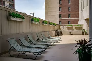 345 W Fullerton Pkwy, Chicago, IL 60614 - Photo 27
