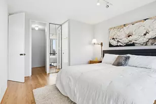 345 W Fullerton Pkwy, Chicago, IL 60614 - Photo 17