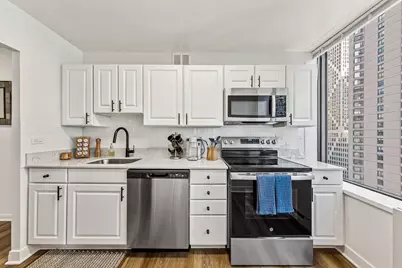 333 E Ontario Street #3013B, Chicago, IL 60611 - Photo 3