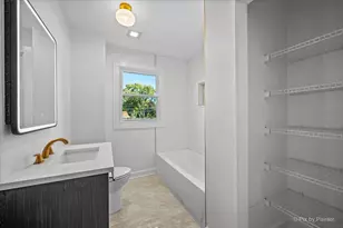 7232 W Oakton St, Niles, IL 60714 - Photo 9