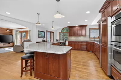 8604 Creekside Lane, Darien, IL 60561 - Photo 3