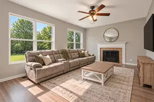 2762 Cranston Cir, Yorkville, IL 60560 - Photo 3