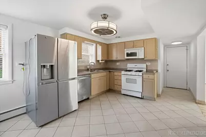 2711 N 72nd Court #GW, Elmwood Park, IL 60707 - Photo 9