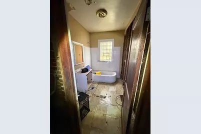 11625 S Yale Avenue, Chicago, IL 60628 - Photo 7