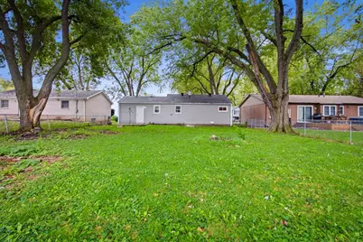 9114 Pine Avenue, Wonder Lake, IL 60097 - Photo 13