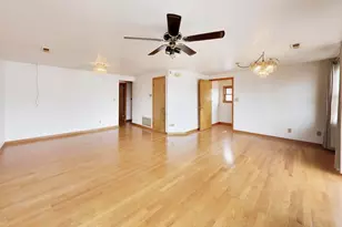 6126 W Berenice Ave, Chicago, IL 60634 - Photo 17