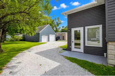 19109 Wentworth Avenue, Lansing, IL 60438 - Photo 5