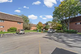 2404 Algonquin Rd, Rolling Meadows, IL 60008 - Photo 25
