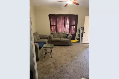 422 E Jackson Street, Woodstock, IL 60098 - Photo 3