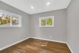 15320 Cherry Ln, Markham, IL 60426 - Photo 11