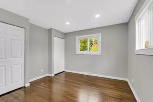 15320 Cherry Ln, Markham, IL 60426 - Photo 9