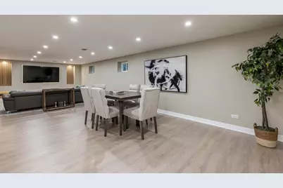 621 N Hamlin Avenue, Park Ridge, IL 60068 - Photo 35