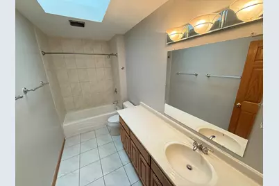 8516 Moody Avenue, Burbank, IL 60459 - Photo 15
