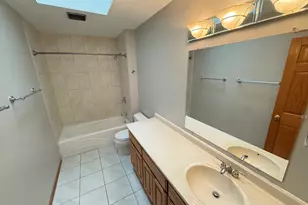 8516 Moody Ave, Burbank, IL 60459 - Photo 15