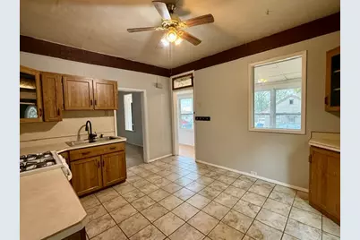 723 6th Street, Peru, IL 61354 - Photo 5