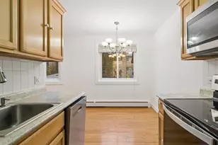 820 Seward St, Evanston, IL 60202 - Photo 9