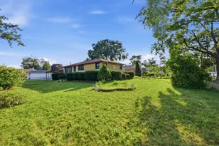 8300 Long Ave, Burbank, IL 60459 - Photo 39