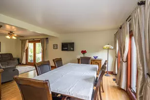 8824 Terry Dr, Orland Park, IL 60462 - Photo 9