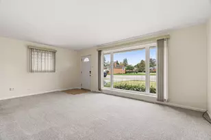 15547 Rose Dr, South Holland, IL 60473 - Photo 5