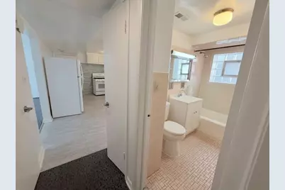 6518 N Richmond Street #2, Chicago, IL 60645 - Photo 7