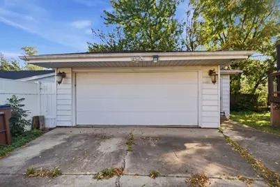 5825 W Maple Avenue, Berkeley, IL 60163 - Photo 13