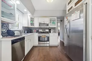 5825 W Maple Ave, Berkeley, IL 60163 - Photo 5