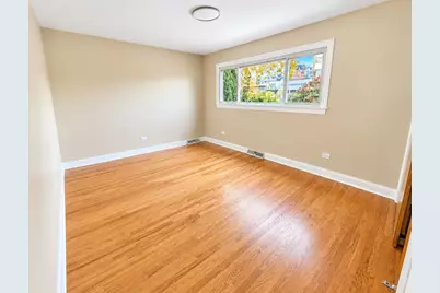 4431 W Fitch Avenue, Lincolnwood, IL 60712 - Photo 15