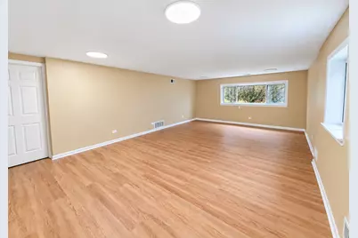 4431 W Fitch Avenue, Lincolnwood, IL 60712 - Photo 11