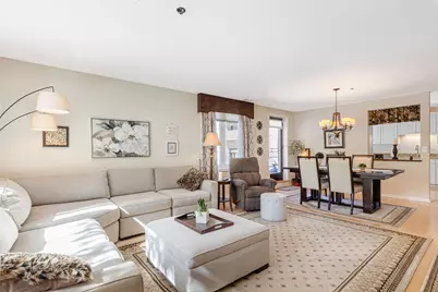 6401 Lincoln Avenue #210, Morton Grove, IL 60053 - Photo 5