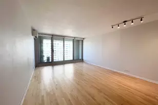 1960 N Lincoln Park W, Chicago, IL 60614 - Photo 5