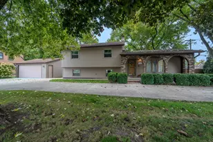 3900 Fairview Ave, Downers Grove, IL 60515 - Photo 1