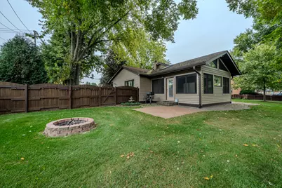 3900 Fairview Avenue, Downers Grove, IL 60515 - Photo 7