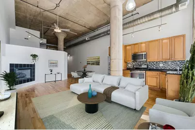 1934 N Washtenaw Avenue #207, Chicago, IL 60647 - Photo 7