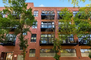 1934 N Washtenaw Ave, Chicago, IL 60647 - Photo 21
