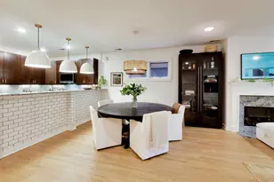 679 N Peoria St, Chicago, IL 60642 - Photo 3