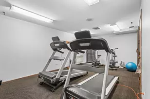 7201 N Lincoln Ave, Lincolnwood, IL 60712 - Photo 23
