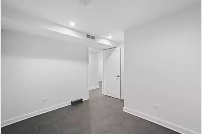 2737 W Lunt Avenue #G, Chicago, IL 60645 - Photo 15