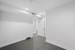 2737 W Lunt Ave, Chicago, IL 60645 - Photo 15