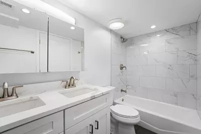 2737 W Lunt Avenue #G, Chicago, IL 60645 - Photo 11