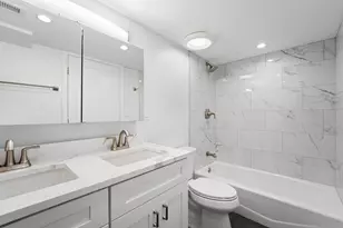 2737 W Lunt Ave, Chicago, IL 60645 - Photo 11