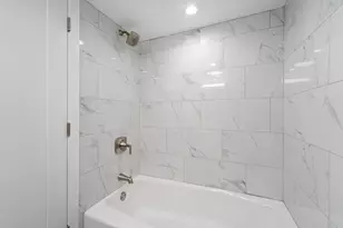 2737 W Lunt Ave, Chicago, IL 60645 - Photo 17