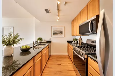 3232 N Halsted Street #D804, Chicago, IL 60657 - Photo 7