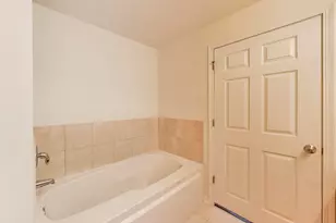 3232 N Halsted St, Chicago, IL 60657 - Photo 11