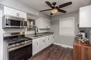 8500 S Prairie Ave, Chicago, IL 60619 - Photo 7