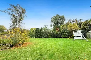 9 Greenwood Ct S, Buffalo Grove, IL 60089 - Photo 23