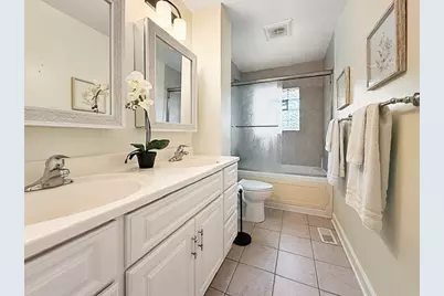 9 Greenwood Court S, Buffalo Grove, IL 60089 - Photo 13